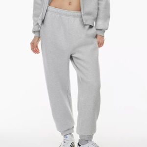 Aritzia Tna Cozy Fleece Mega Sweatpant